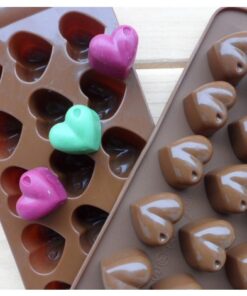 Силиконова форма за шоколадови бонбони. Подходща и за формички за лед