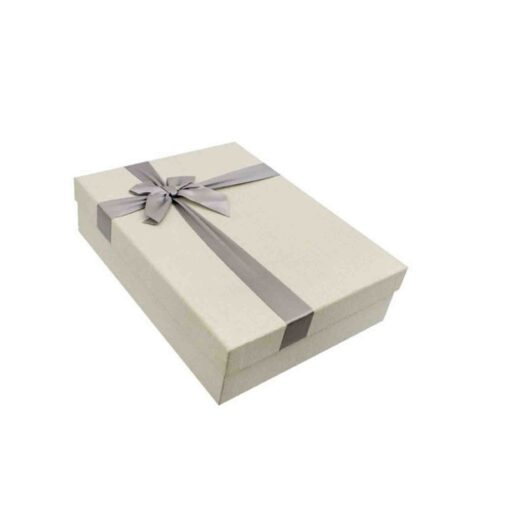 Кутия за подарък бежова със сива панделка 25х18х5