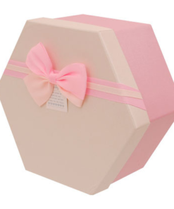Подаръчна кутия розова/ шестоъгълна/ 19 х 17 х 9 см